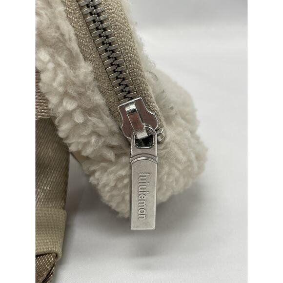 Lulu Everywhere Women's Belt Bag - Tan Fleece Sherpa - Picture 3 of 11